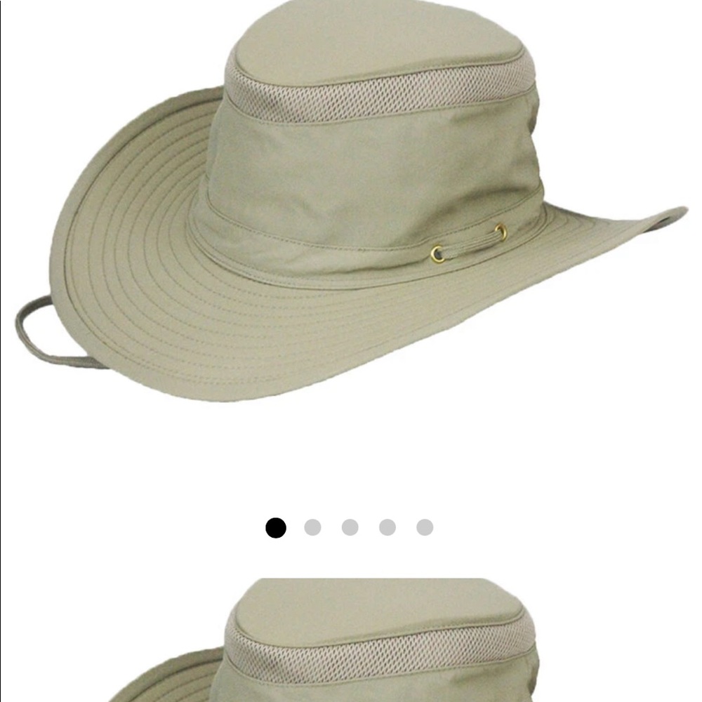Herschel Adult Unisex Camper hat.
